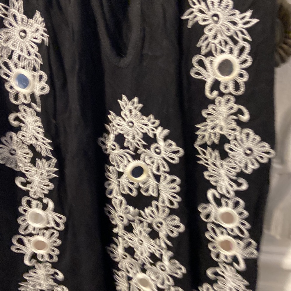 Final price accepted 🌟 Black embroidered top - Picture 3 of 7